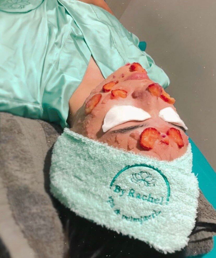 Tratamiento facial en Spa By Rachel